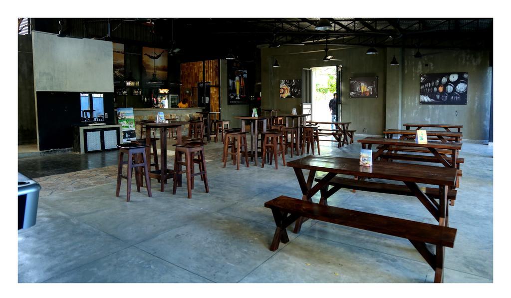 Earl'S Red Passikudah Hotel Exterior foto