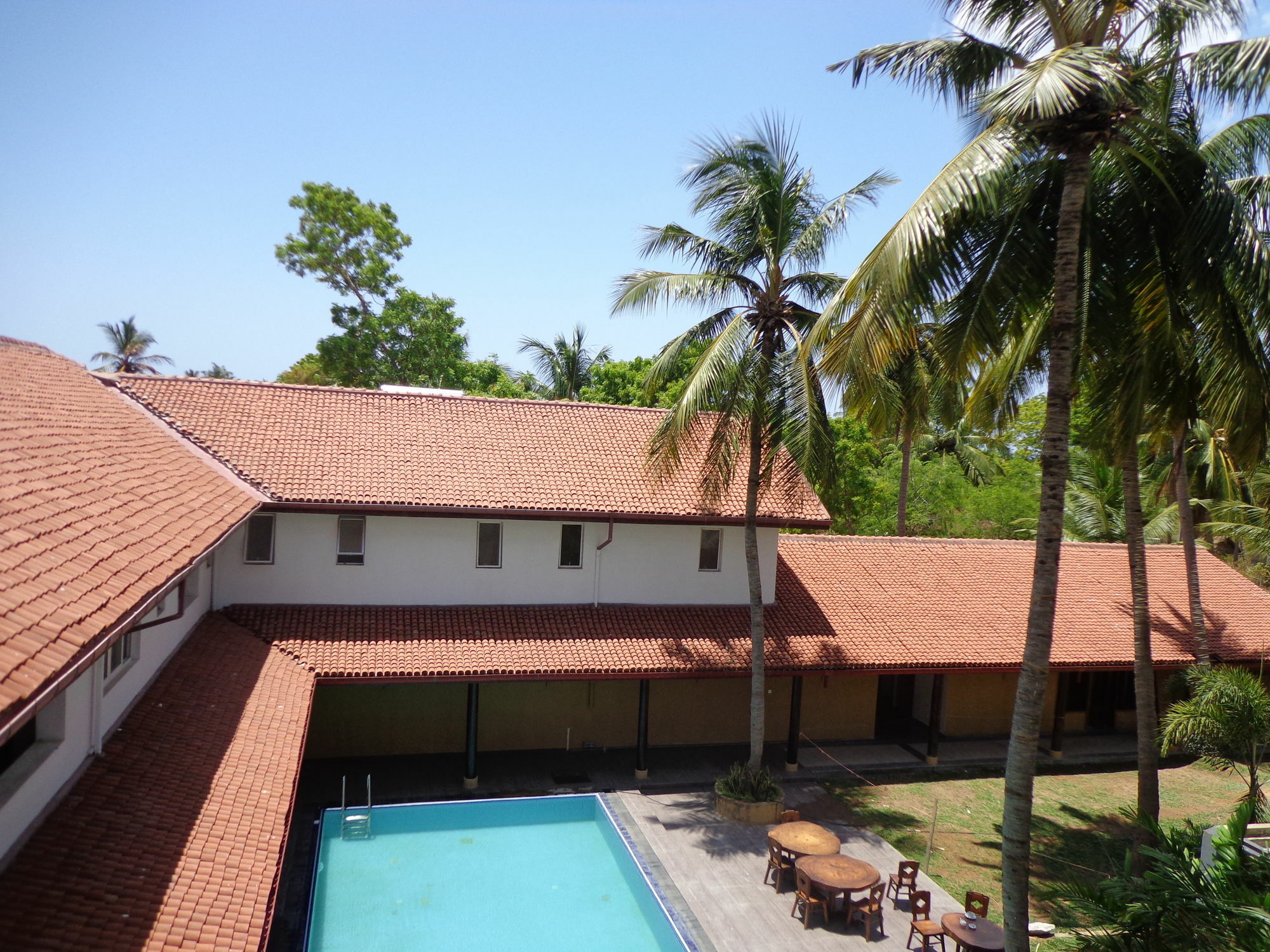 Earl'S Red Passikudah Hotel Exterior foto