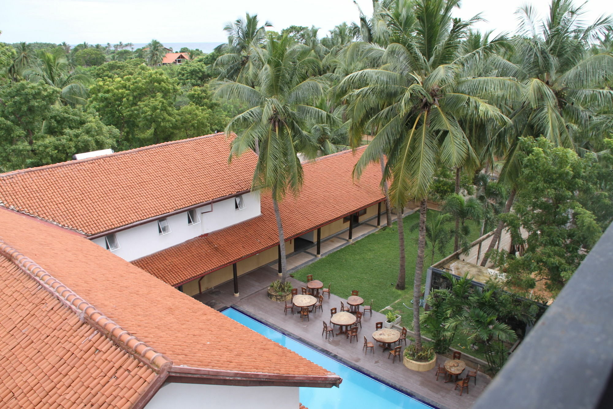 Earl'S Red Passikudah Hotel Exterior foto