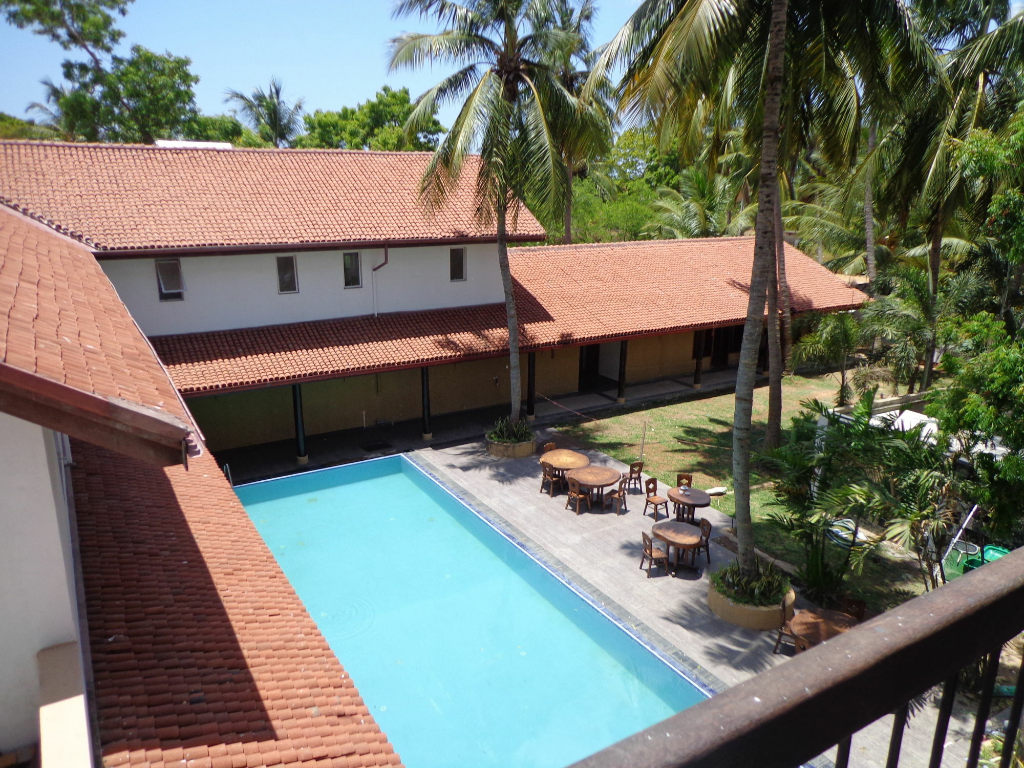 Earl'S Red Passikudah Hotel Exterior foto